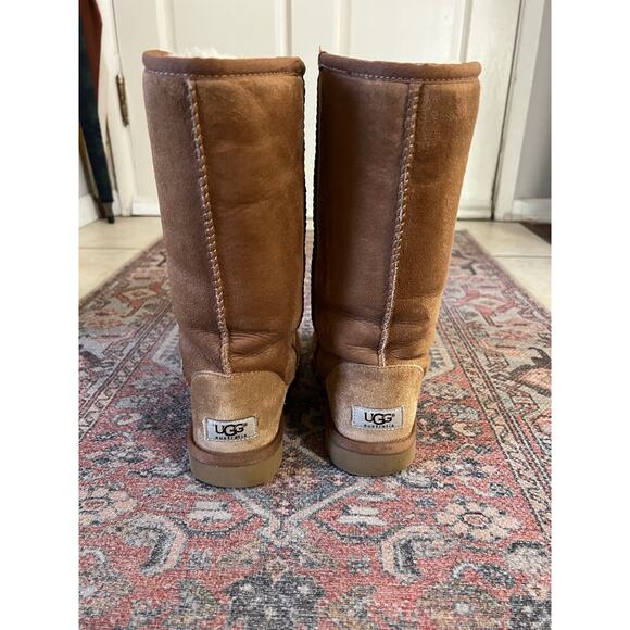 Women's UGG Women's Classic Tall Boot SIZE 5 - Picture 6 of 9
